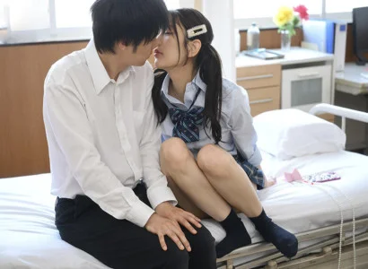 Cậu học trò yếu đuối được khoa khôi đè ra địt giữa lớp