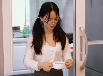 Con gái bị cha dượng sàm sỡ